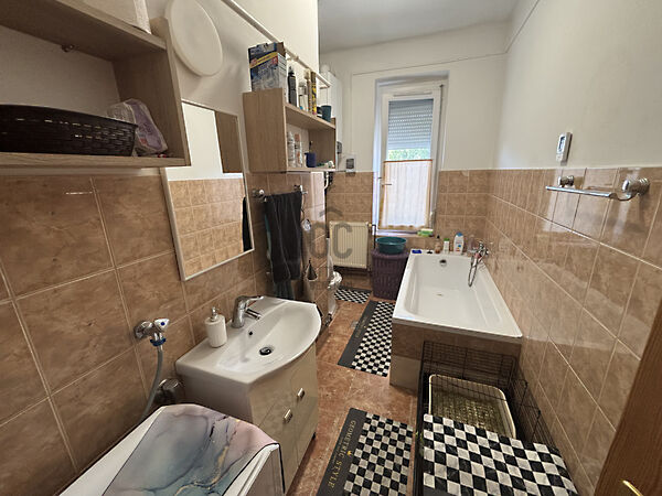 Eladó lakás Várpalota