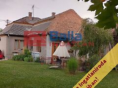 Eladó ház Domony