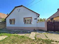 Eladó ház Nagybaracska