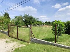 Eladó földterület Pázmánd