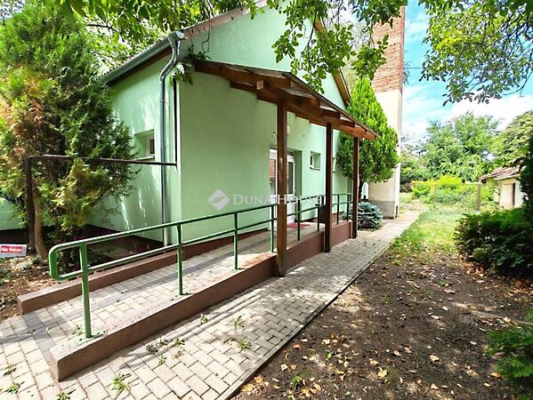 Eladó iroda Mezőkovácsháza