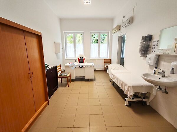 Eladó iroda Mezőkovácsháza