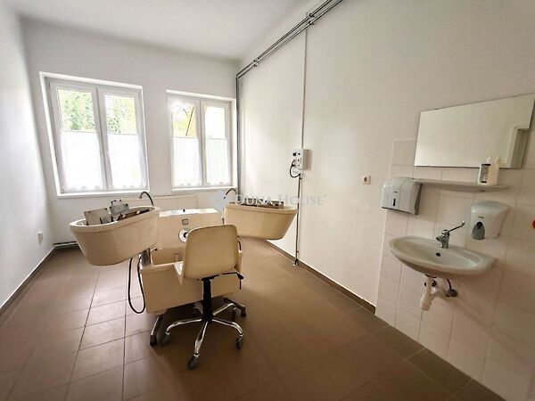 Eladó iroda Mezőkovácsháza