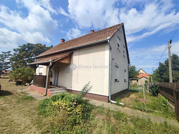 Eladó ház Tiszaug