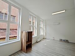 Eladó iroda Budapest, XXI. kerület, Gyártelep