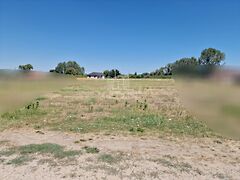 Eladó földterület Tura