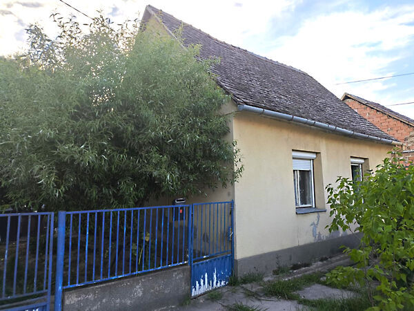 Eladó ház Szentlőrinc