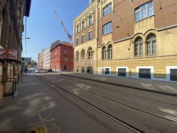 Eladó üzleti Budapest, VIII. kerület