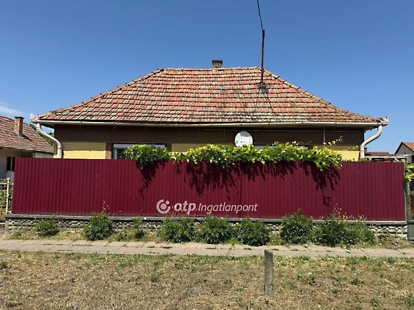 Eladó ház Pusztamonostor