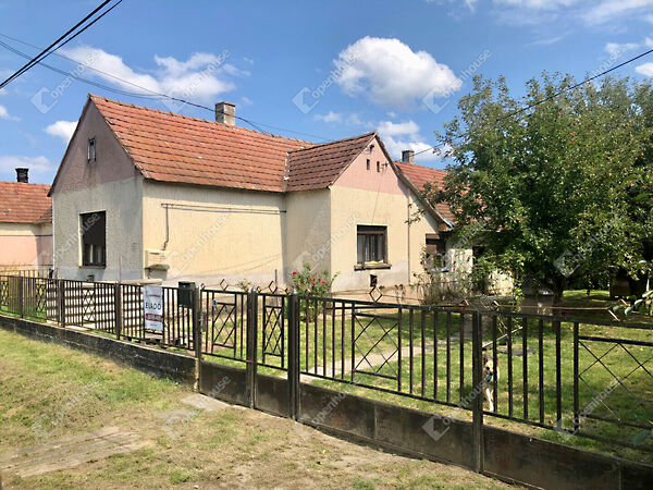 Eladó ház Iklódbördőce