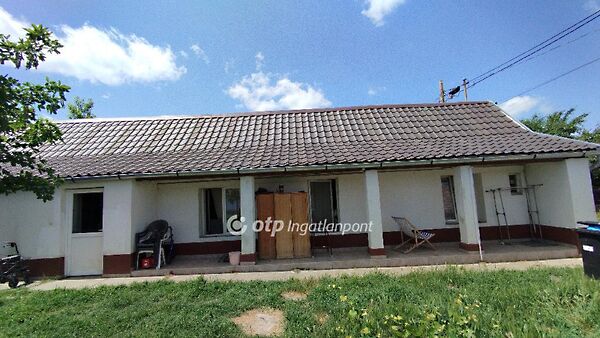Eladó ház Tápióbicske