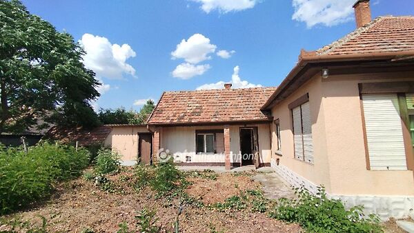 Eladó ház Nagykáta