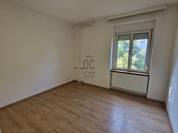 Eladó lakás Tatabánya, Újváros