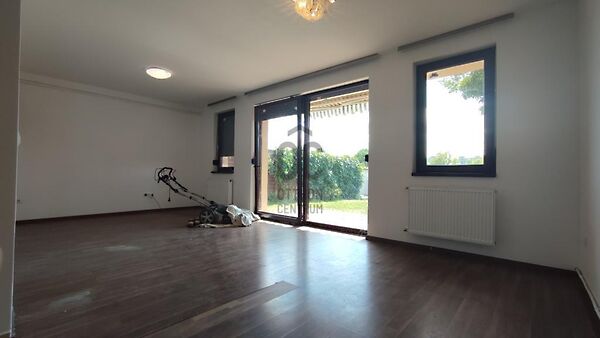 Eladó lakás Székesfehérvár