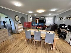 Eladó ház Délegyháza