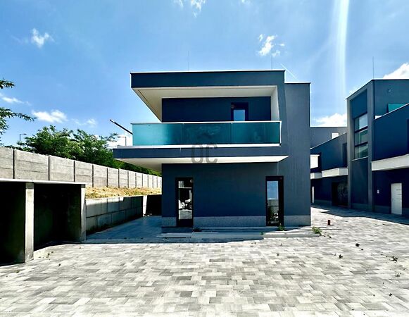 Eladó ház Mogyoród