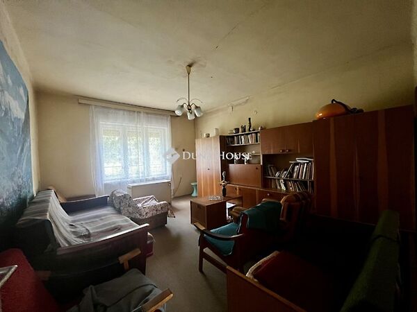 Eladó ház Teklafalu