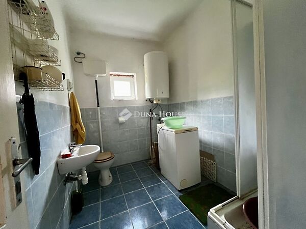 Eladó ház Teklafalu