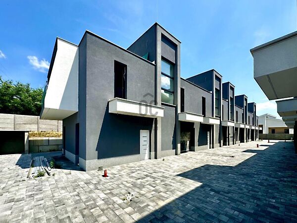 Eladó ház Mogyoród