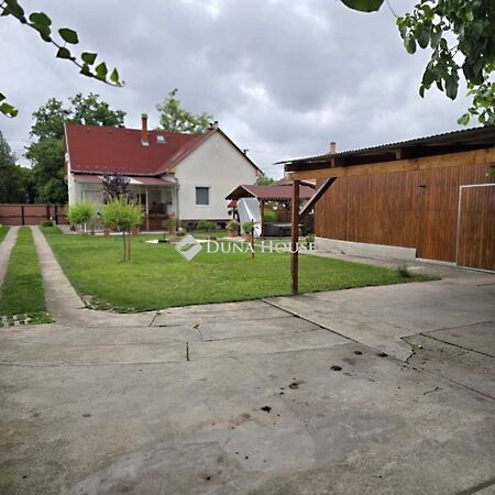 Eladó ház Lajosmizse