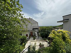 Eladó ház Budapest, III. kerület