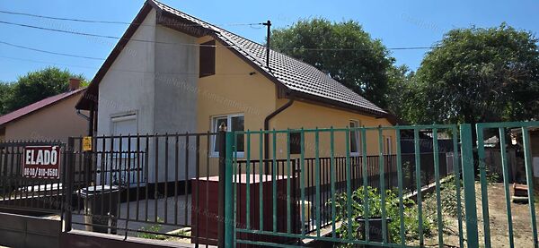 Eladó ház Cserkeszőlő