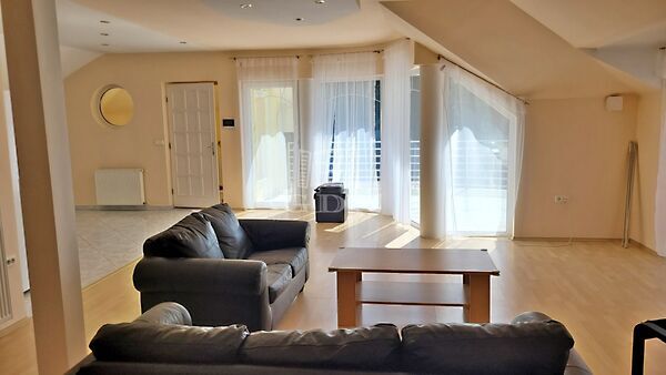 Kiadó lakás Dunakeszi