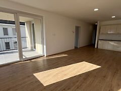 Eladó lakás Debrecen, Hatvan utcai kert