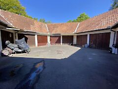 Eladó garázs Békéscsaba