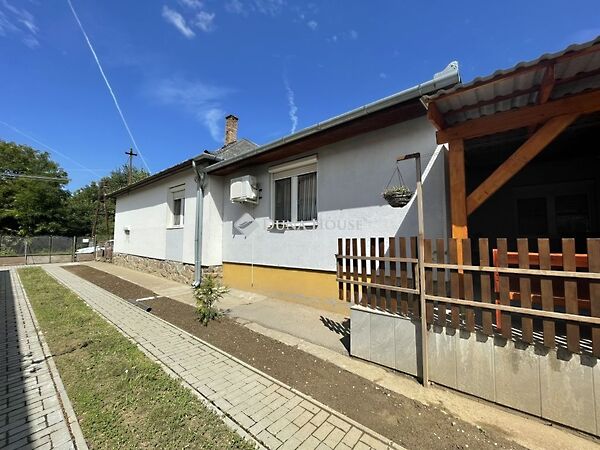 Eladó ház Bonyhád