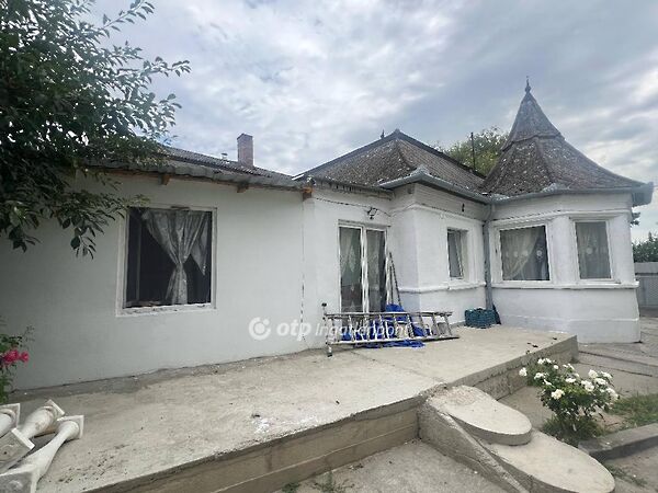 Eladó ház Tápiószentmárton