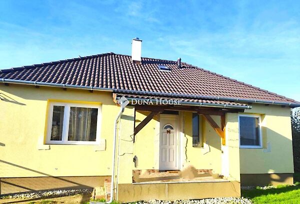 Eladó ház Écs