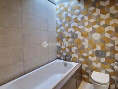 Eladó ház Budapest, III. kerület