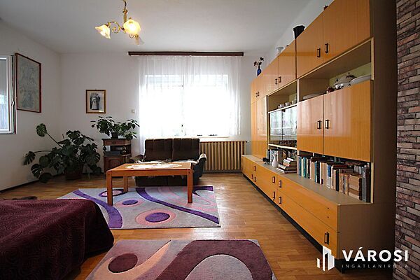 Eladó ház Mátraszőlős