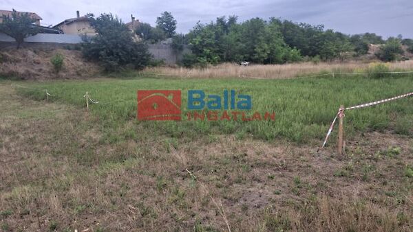 Eladó földterület Siójut