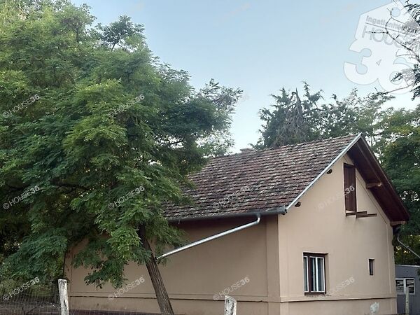 Eladó ház Lakitelek