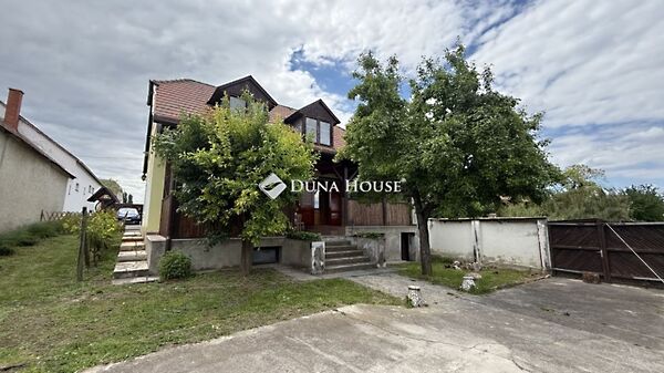 Eladó ház Fertőhomok