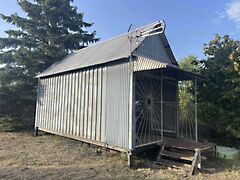 Eladó földterület Besenyszög