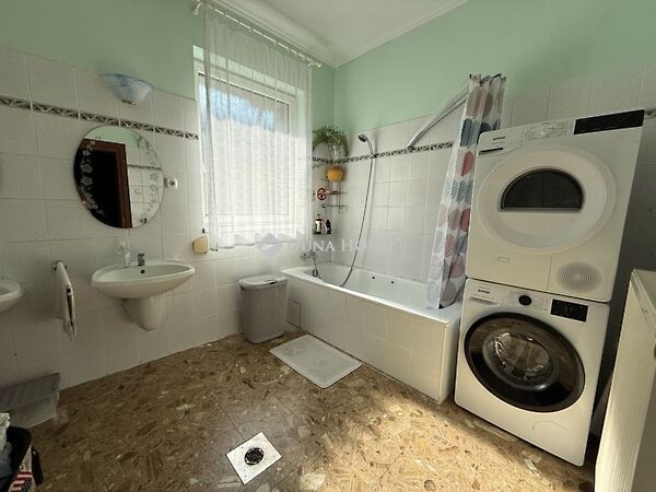 Eladó ház Sóskút