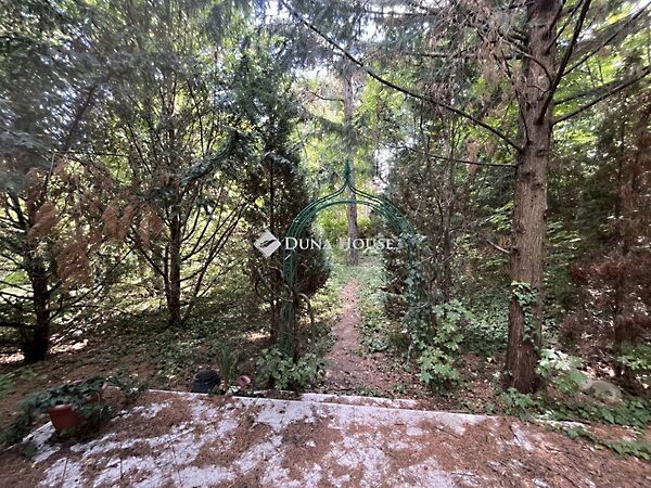 Eladó földterület Budapest, XII. kerület