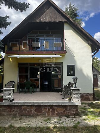 Eladó nyaraló Ábrahámhegy