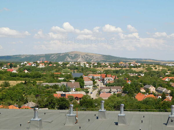 Eladó lakás Várpalota
