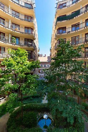 Eladó lakás Budapest, VI. kerület