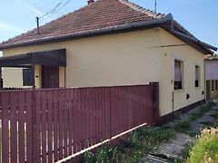 Eladó ház Szajol