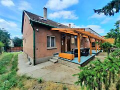 Eladó ház Budapest, XV. kerület