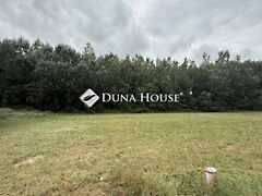 Eladó földterület Kimle