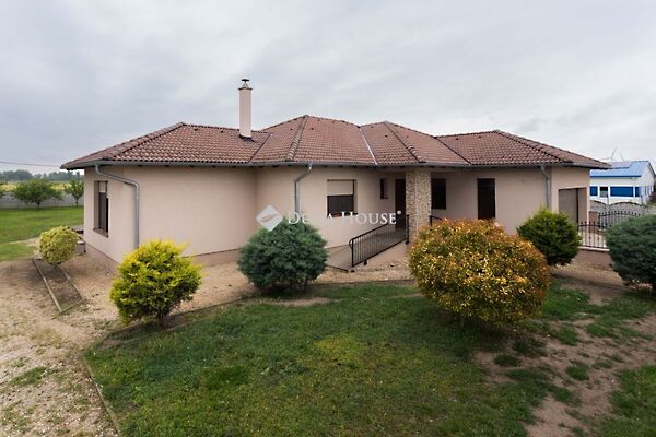 Eladó ház Mosonszolnok