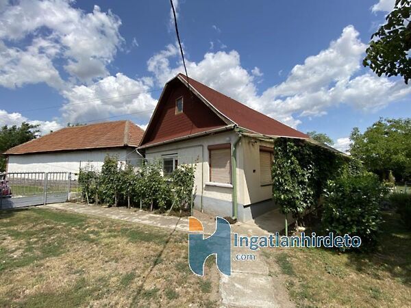 Eladó ház Nagyfüged