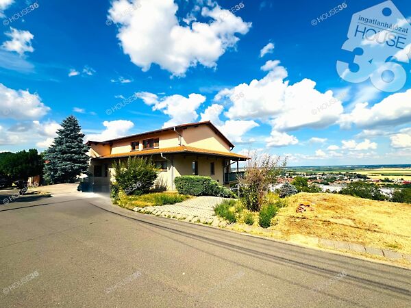 Eladó lakás Szekszárd