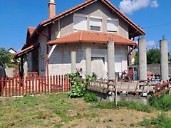 Eladó ház Monor, Kertváros